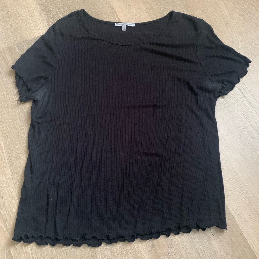 ribbed lettuce edge top